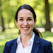 Janine Mazengarb headshot Janine Mazengarb headshot